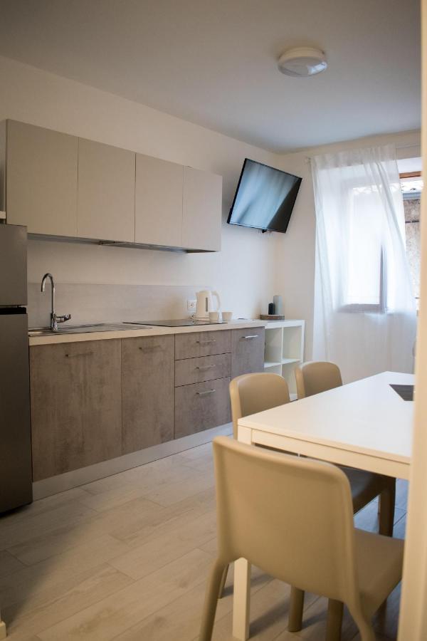 Ca Rita Apartments Malcesine Exterior photo